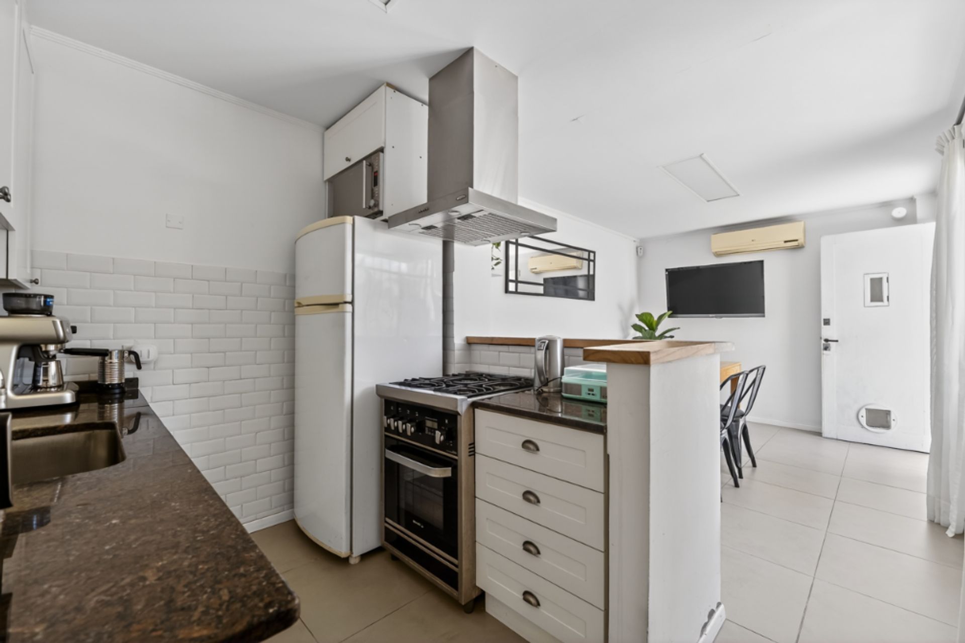 venta casa 4 amb con cochera refaccionada