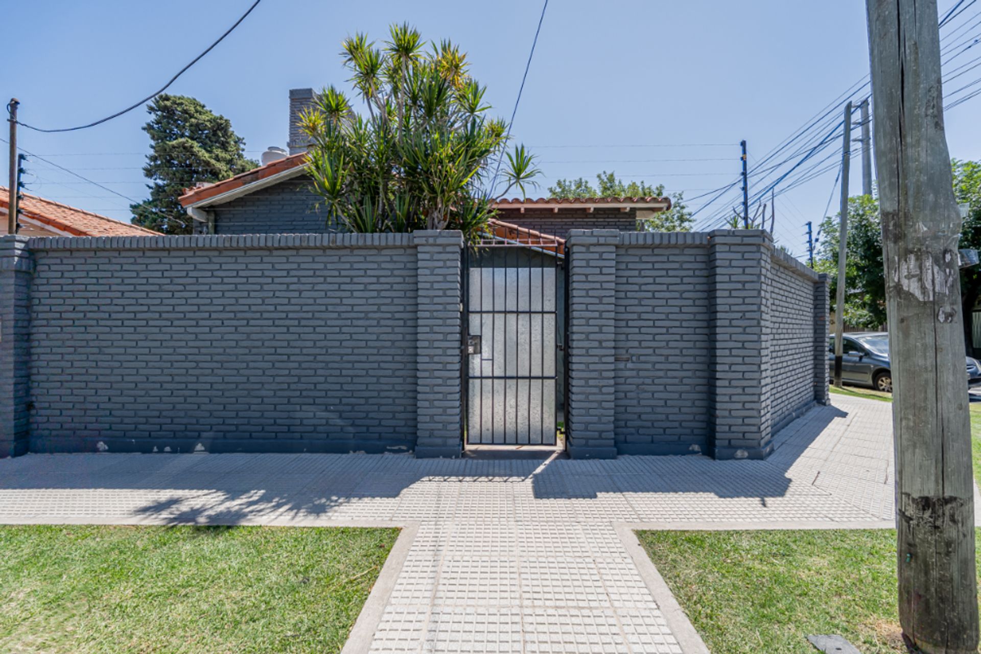 venta casa 4 amb con cochera refaccionada
