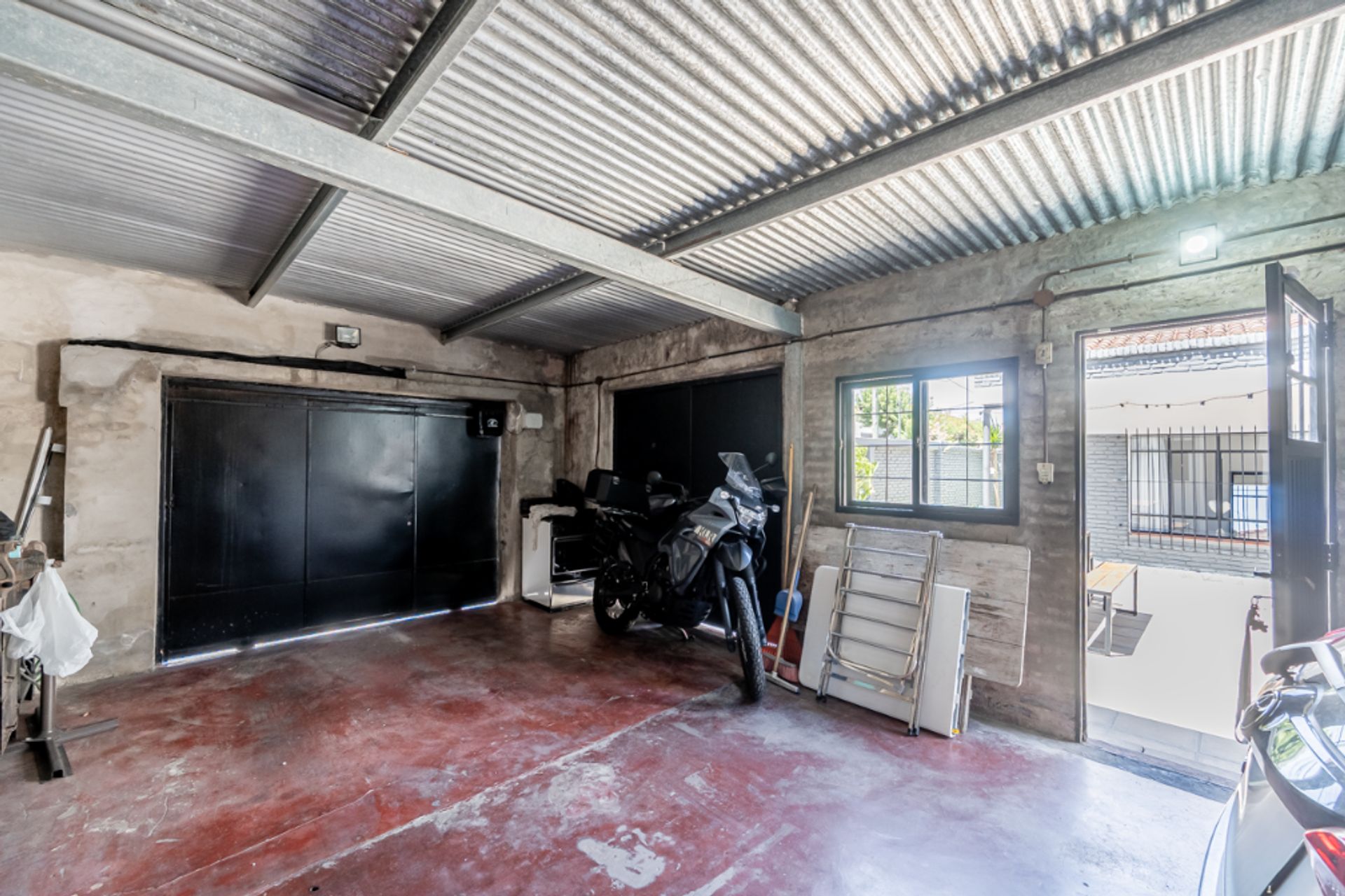 venta casa 4 amb con cochera refaccionada