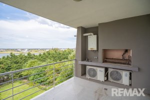 For Sale Apartment 1‑bedroom Terrace/Barbecue By the Lake with car/closet