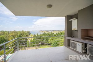 For Sale Apartment 1‑bedroom Terrace/Barbecue By the Lake with car/closet