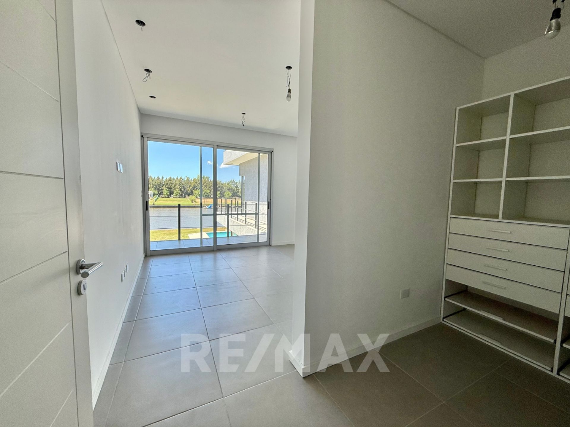 Venta casa al Rio -Tigre - B San Juan- 6 amb