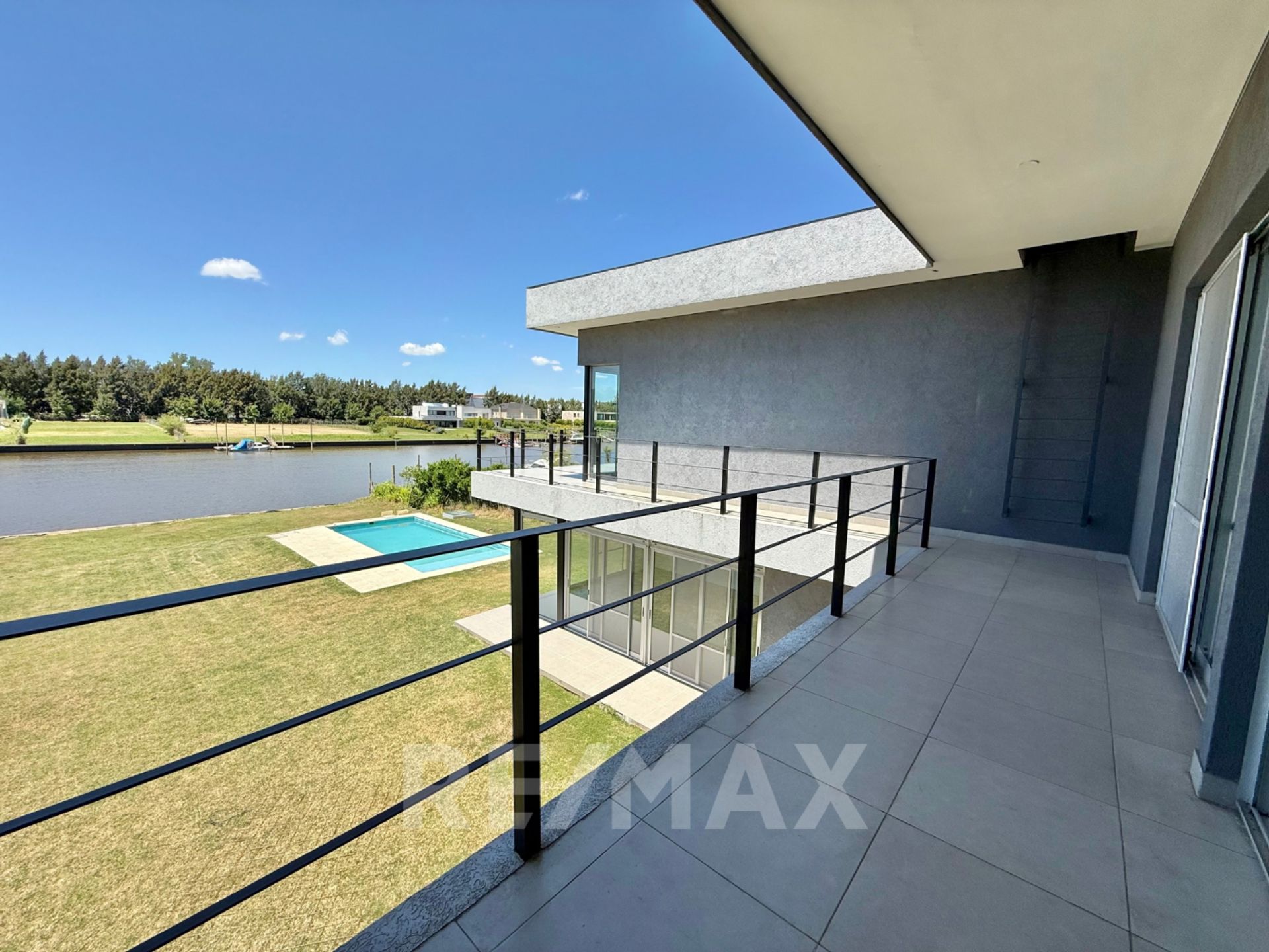 Venta casa al Rio -Tigre - B San Juan- 6 amb