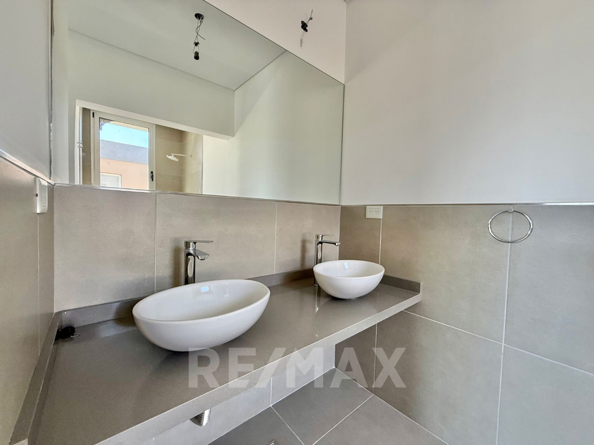 Venta casa al Rio -Tigre - B San Juan- 6 amb