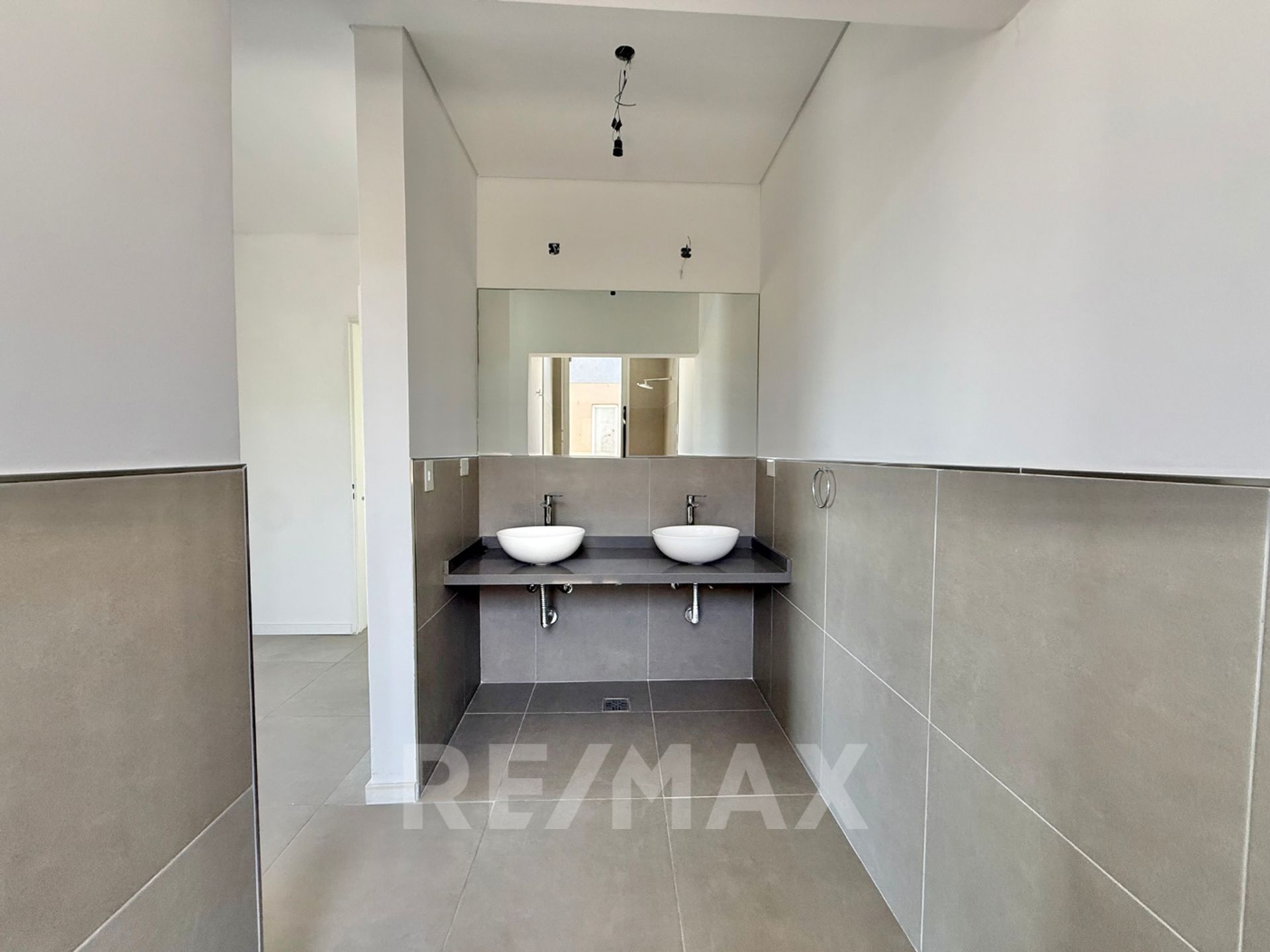 Venta casa al Rio -Tigre - B San Juan- 6 amb