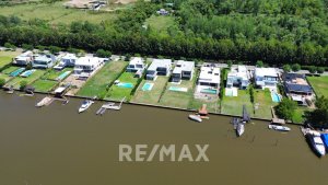 Venta casa al Rio -Tigre - B San Juan- 6 amb