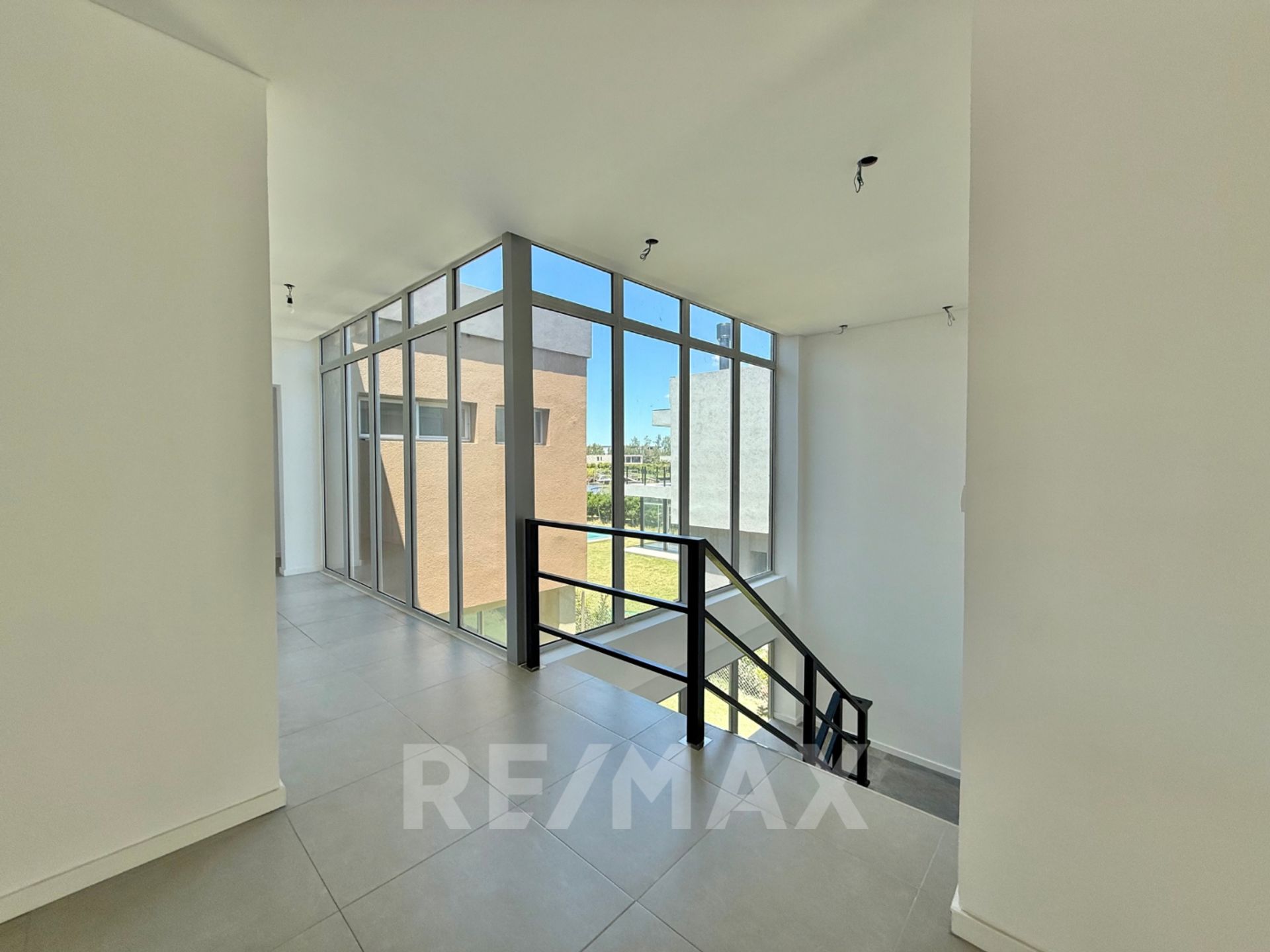 Casa venta B°nautico San Juan al rio Lujan-Tigre