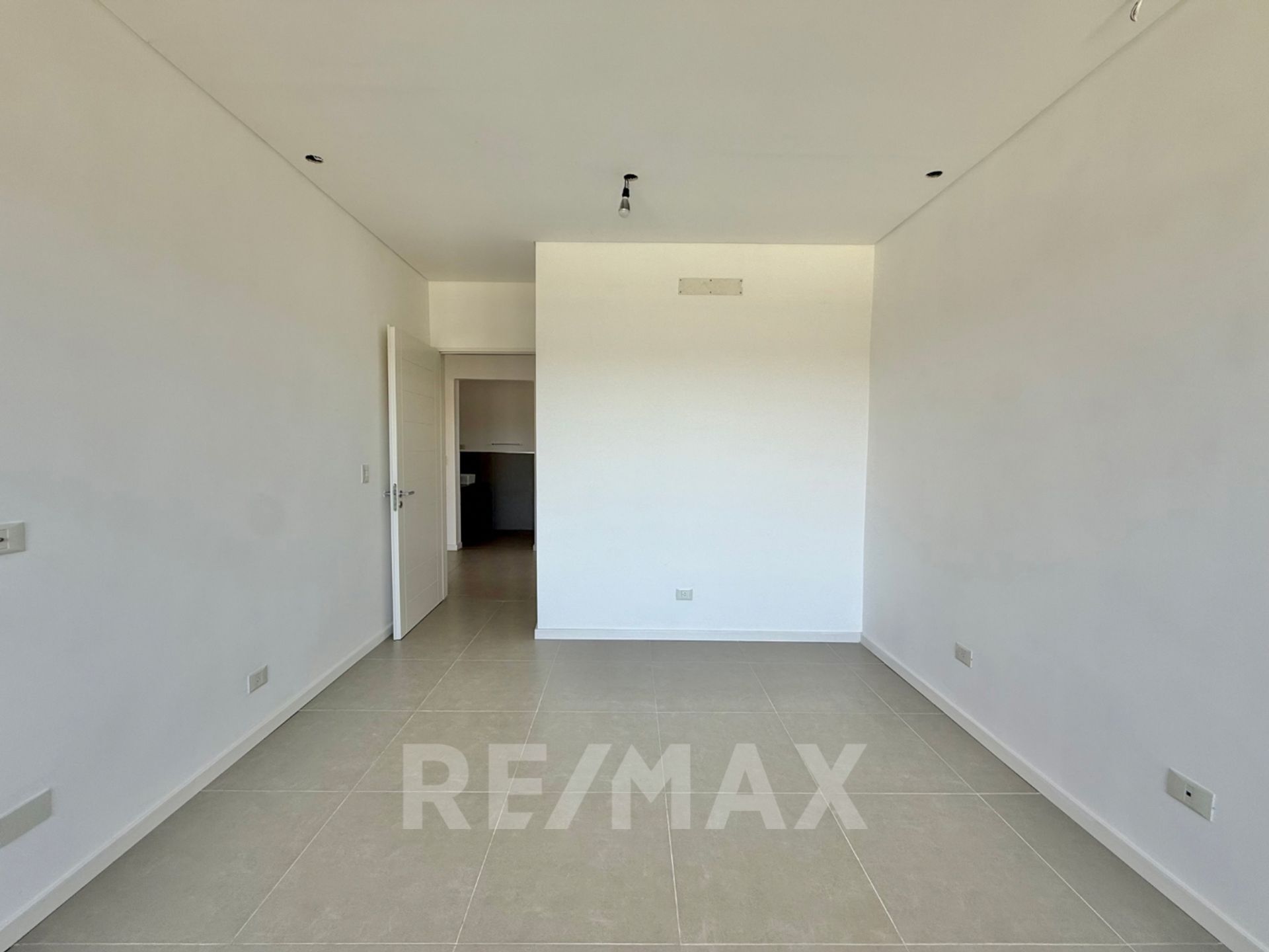 Casa venta B°nautico San Juan al rio Lujan-Tigre