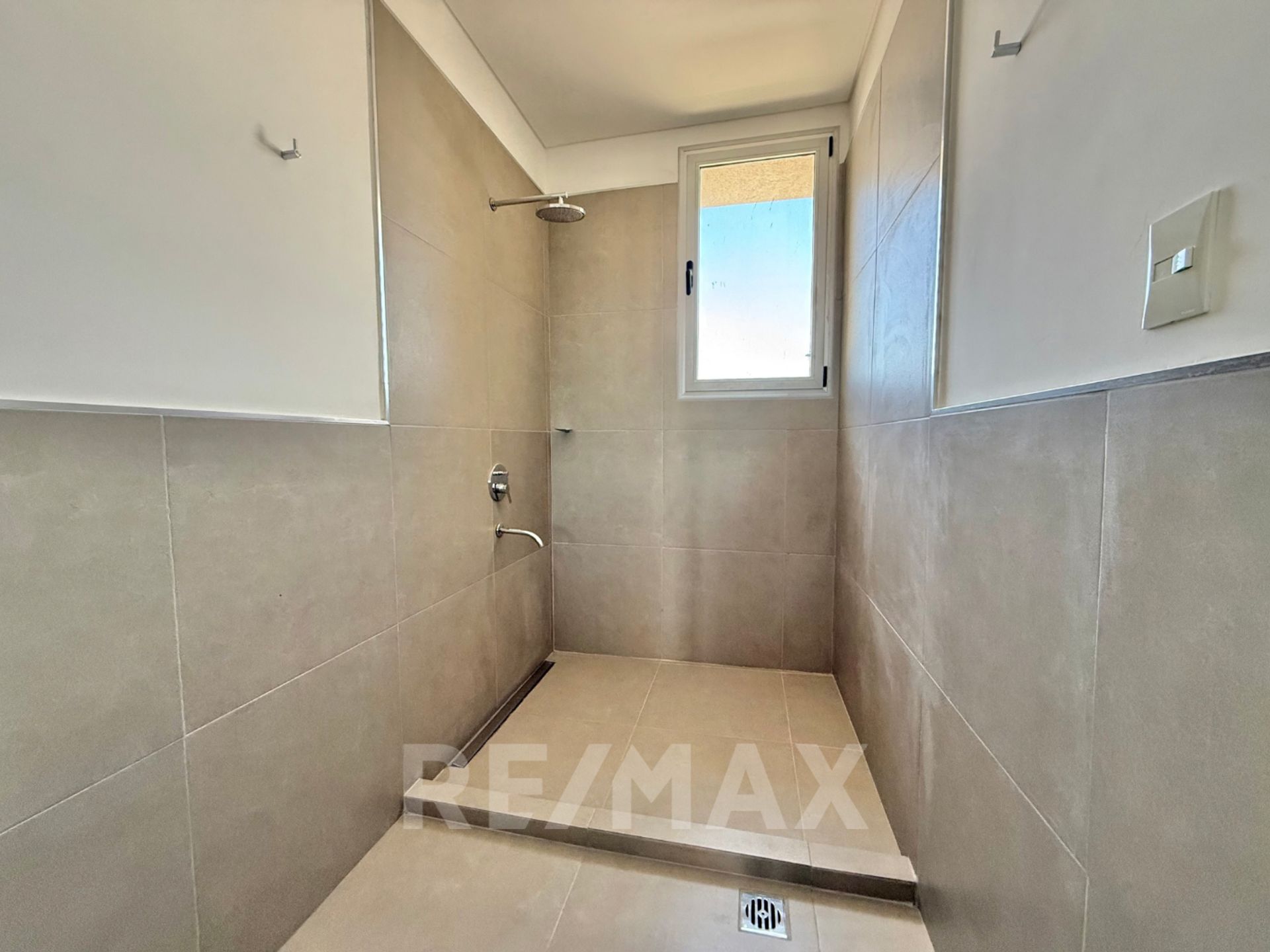 Casa venta B°nautico San Juan al rio Lujan-Tigre