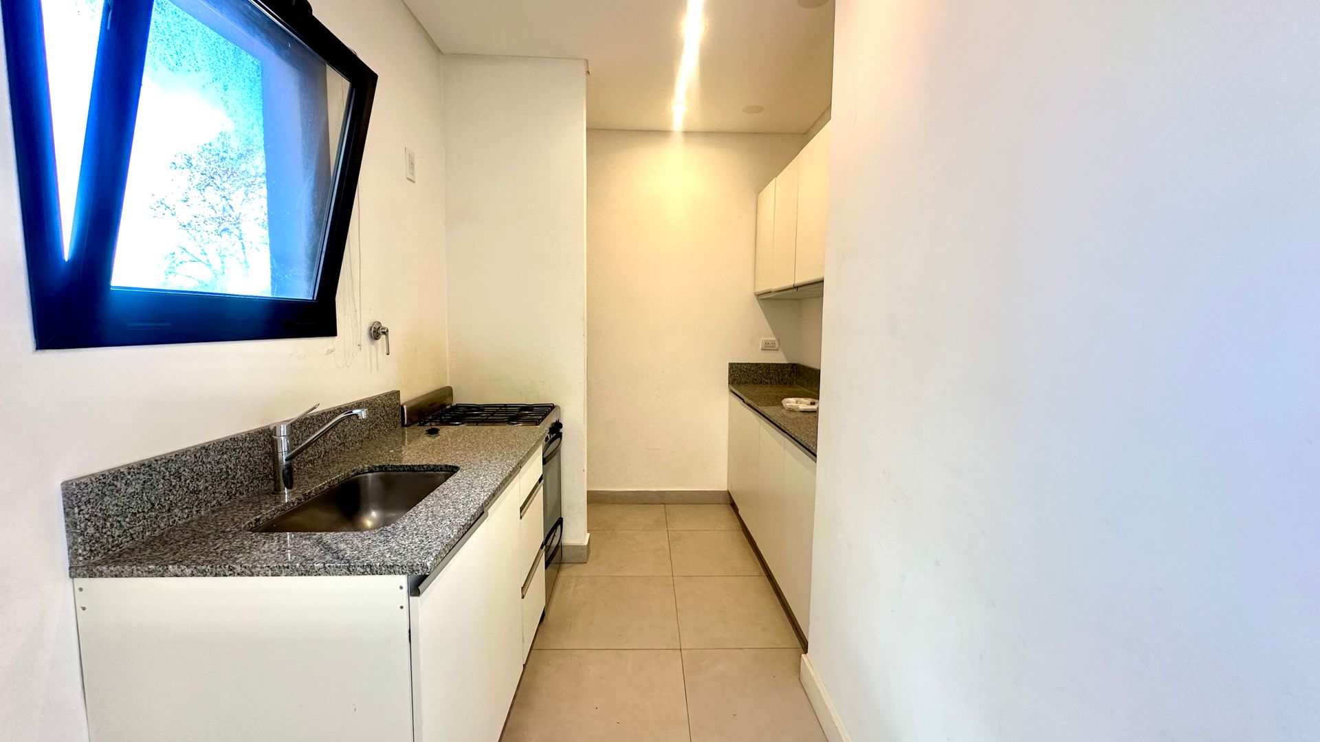 Alquiler Depto 3 Ambientes Con Terraza Y Cochera