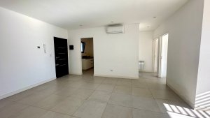 Alquiler Depto 3 Ambientes Con Terraza Y Cochera