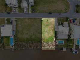 Venta Lote Al Rio Barrio El Canal - Villanueva