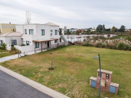 Venta Lote Al Rio Barrio El Canal - Villanueva