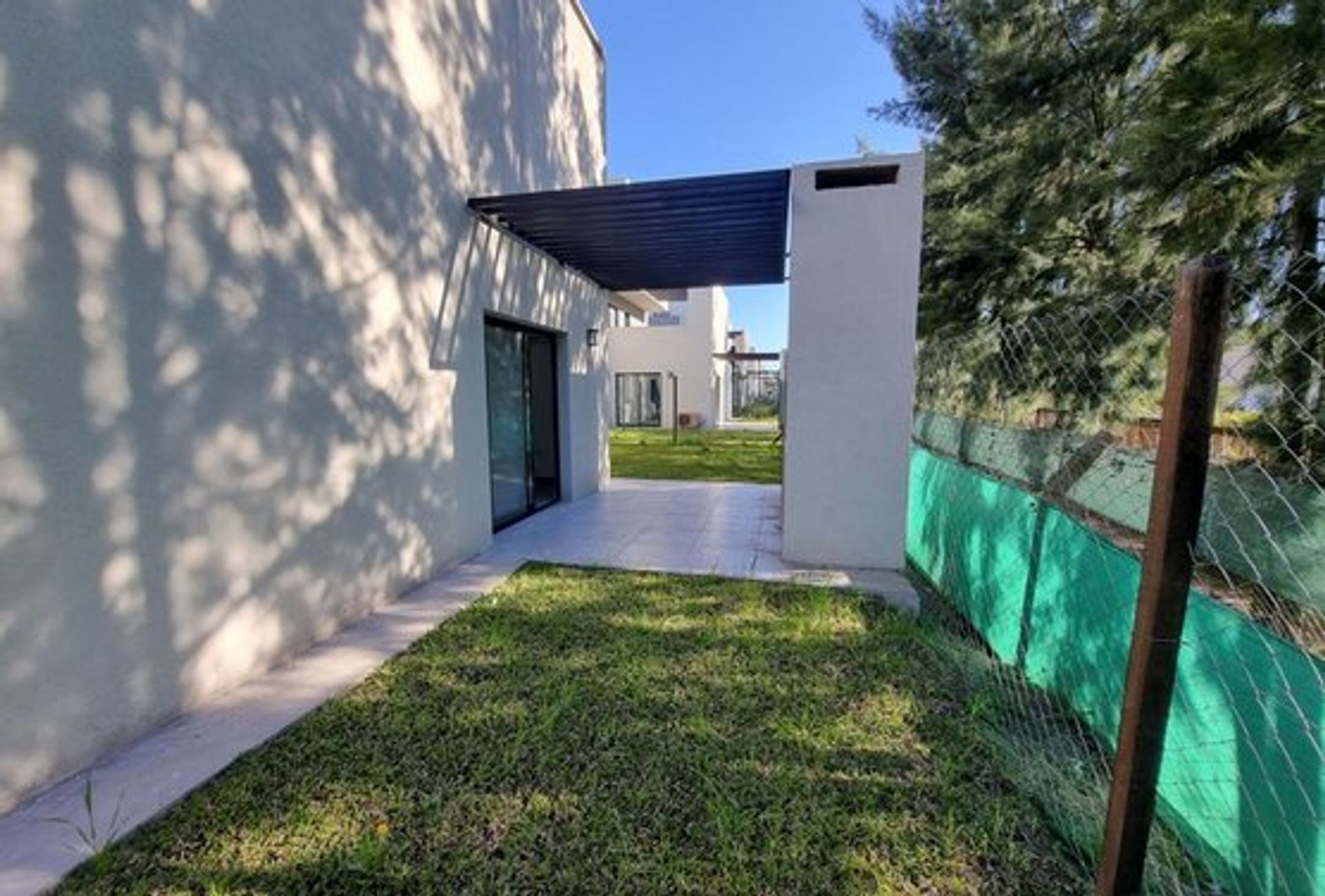 Venta Depto 3 Amb Con Jardín - Altos Del Encuentro