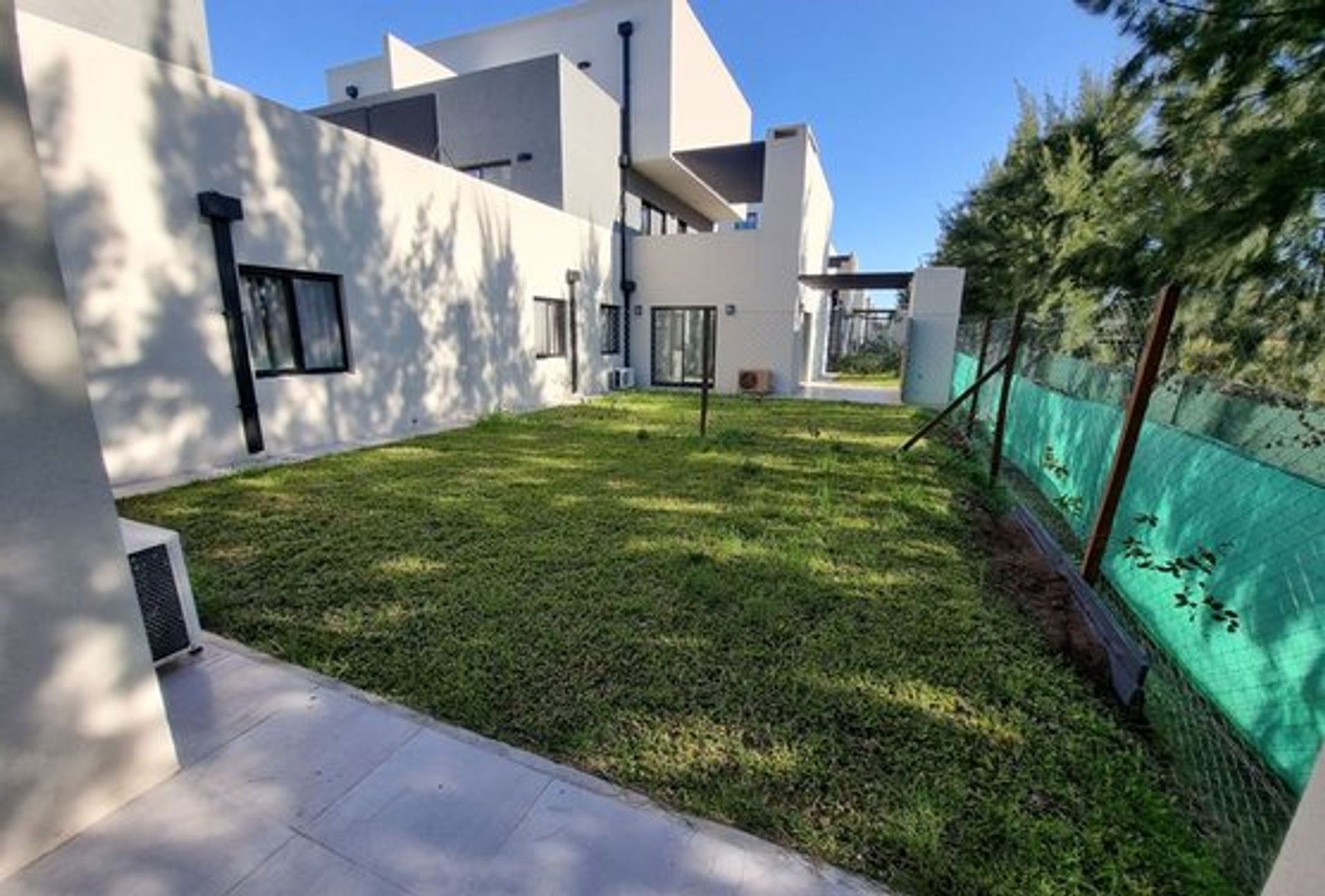 Venta Depto 3 Amb Con Jardín - Altos Del Encuentro