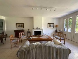 House for Sale San Isidro Carreras Neighborhood