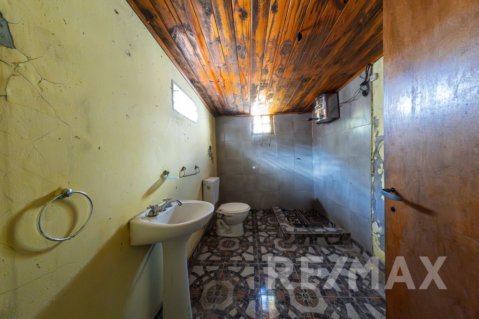 Venta Casa 3 Amb + Monoambiente Lote propio 324 m2