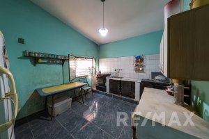 Venta Casa 3 Amb + Monoambiente Lote propio 324 m2