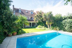 House For Sale Neighborhood La Merced