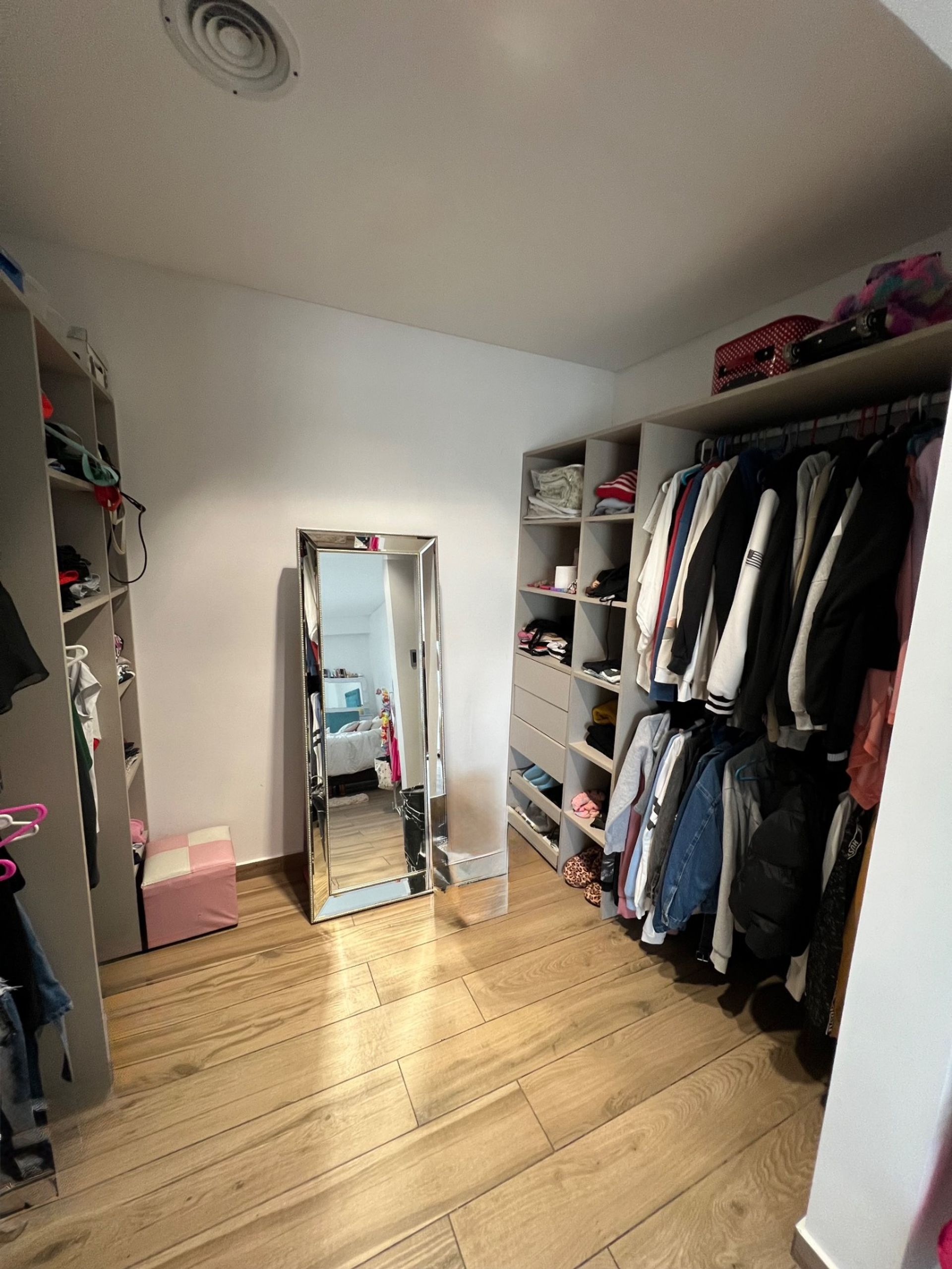 Venta casa al lago barrio El Golf, Nordelta