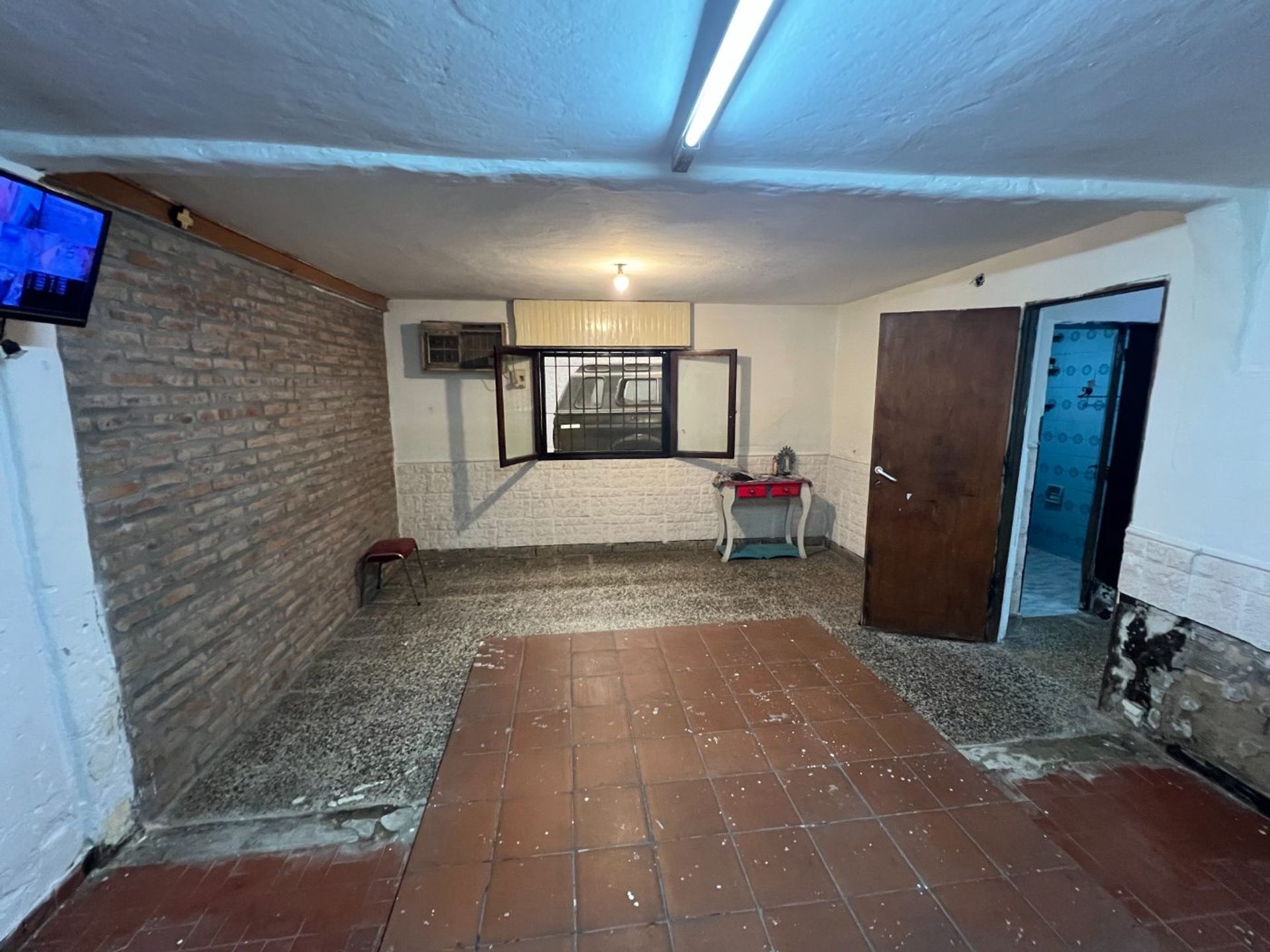 Venta Galpón comercial, vivienda y pileta