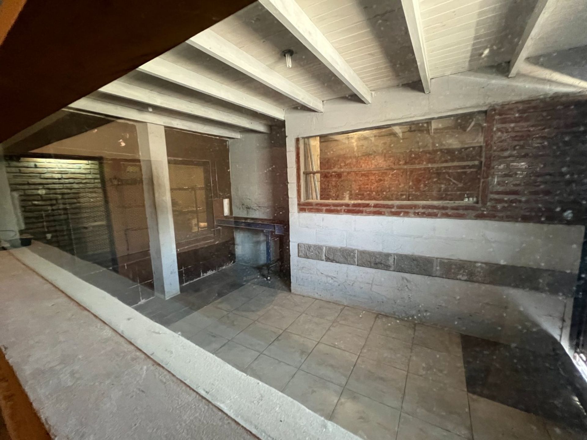 Venta Galpón comercial, vivienda y pileta