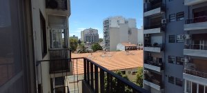Alquiler departamento 2 ambientes Olivos balcón
