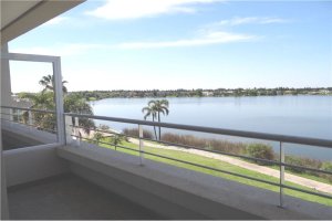 Apartment 2‑bedroom by the water for sale VILA VELA