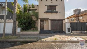 For Sale House 4‑bedroom Garden Garage Tigre Center