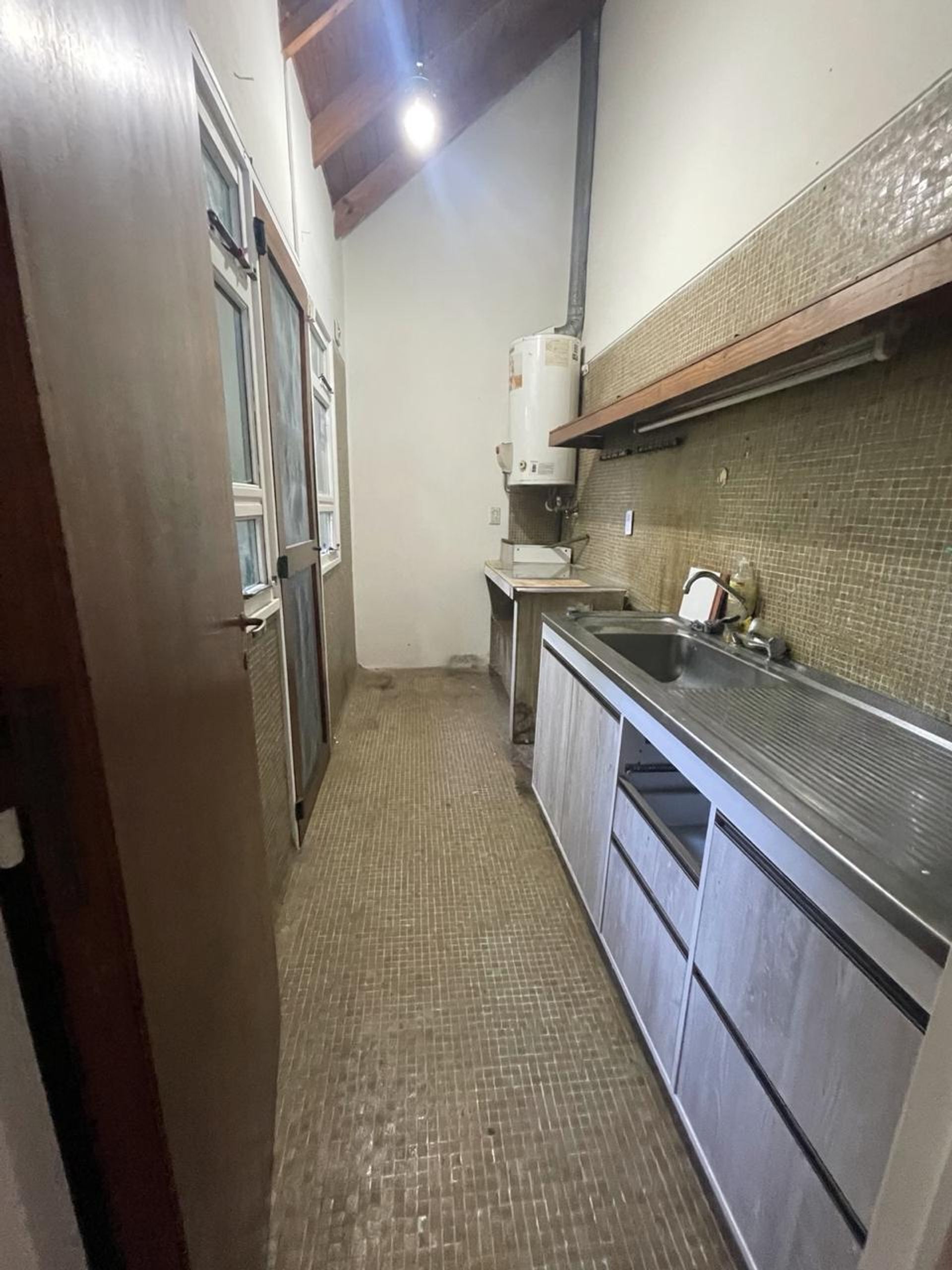 Alquiler casa con parque y pileta