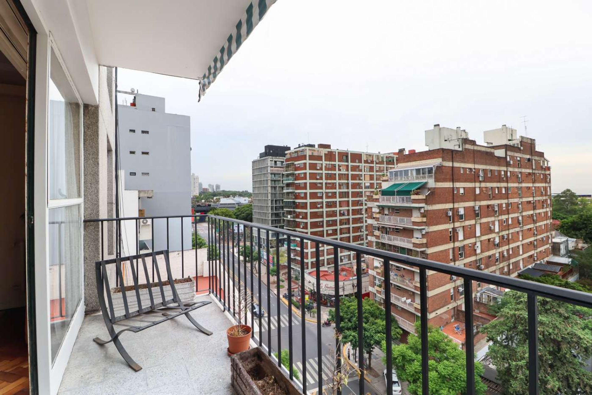 Venta Departamento 4 Amb Vista Rio Olivos Cochera