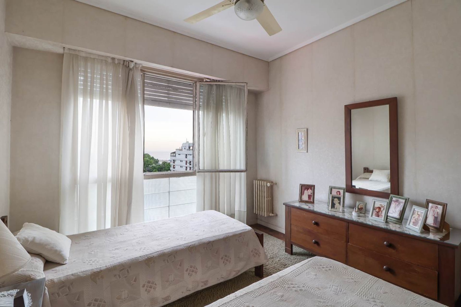 Venta Departamento 4 Amb Vista Rio Olivos Cochera