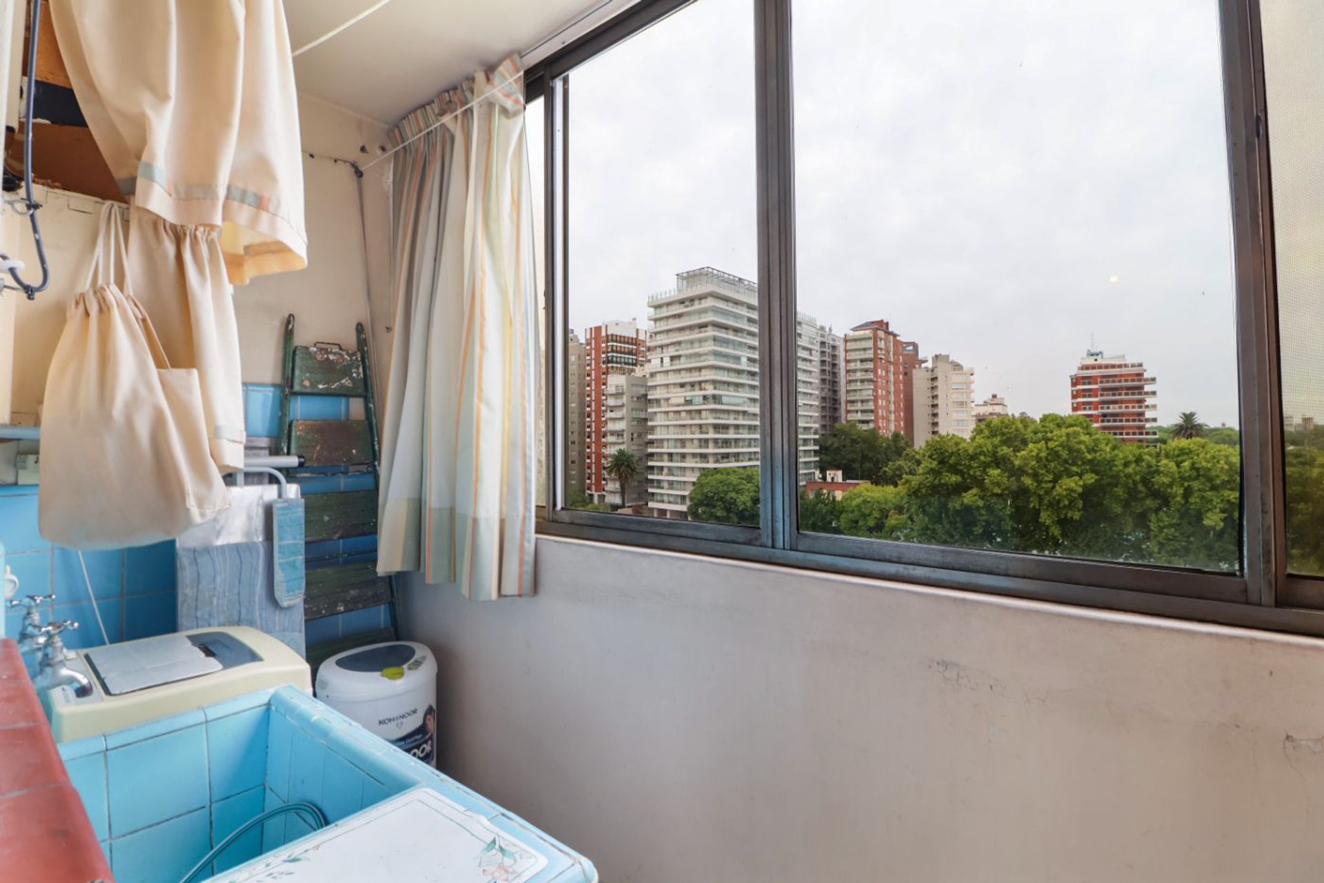 Venta Departamento 4 Amb Vista Rio Olivos Cochera