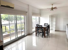 For Rent Apartment 2-bedroom Florida garage