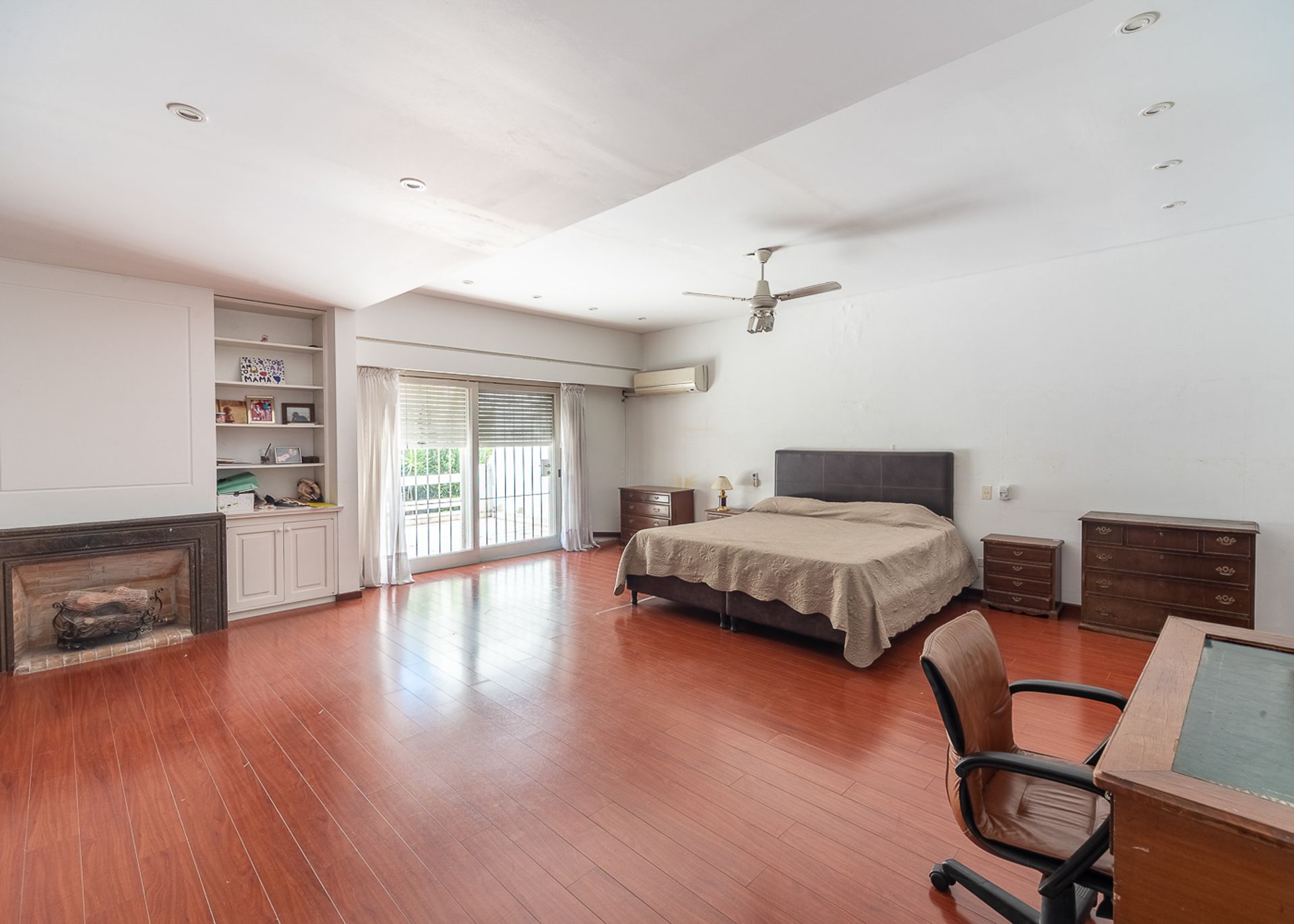 Venta de casa 6 ambientes en Martinez Apto Credito