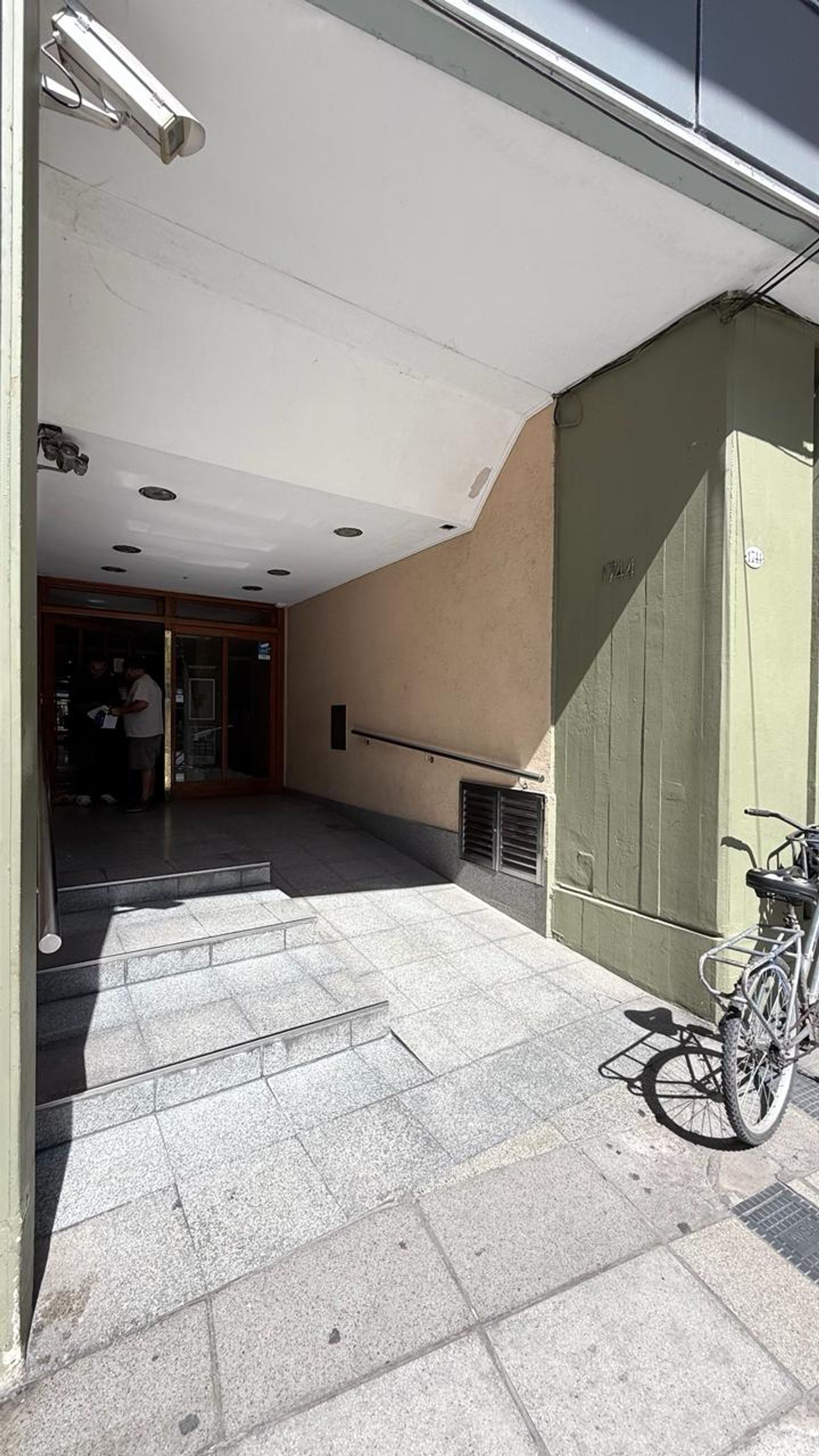 Venta Hermoso 3 Ambiente Refaccionado A Nuevo