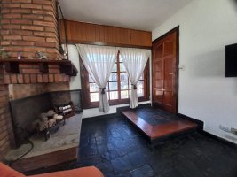 Venta casa 5 amb, jardín, cochera parrilla Olivos
