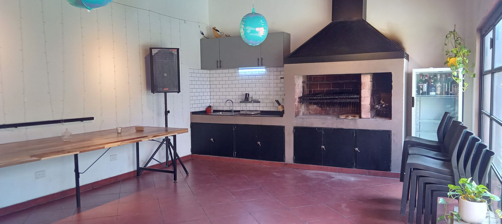 Casa En Venta 7 Ambientes + Quincho Don Torcuato