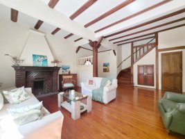 House For Sale Olivos 3‑bedroom Garden Garage English Style