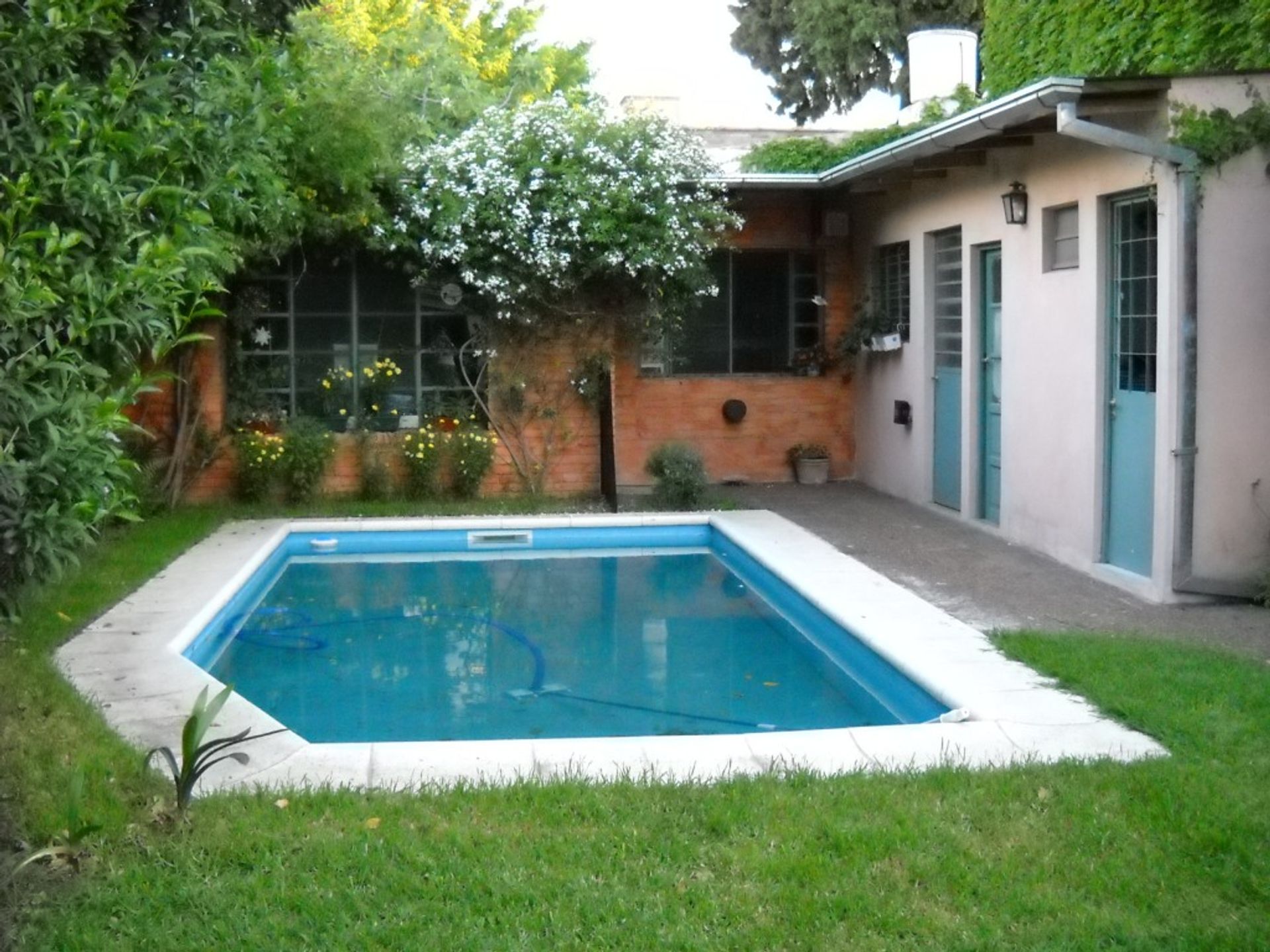 For Rent House 2-bedroom with Pool and Garden Martinez
