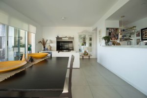 3-bedroom Bright 2 parking spaces Lake view Acqua II