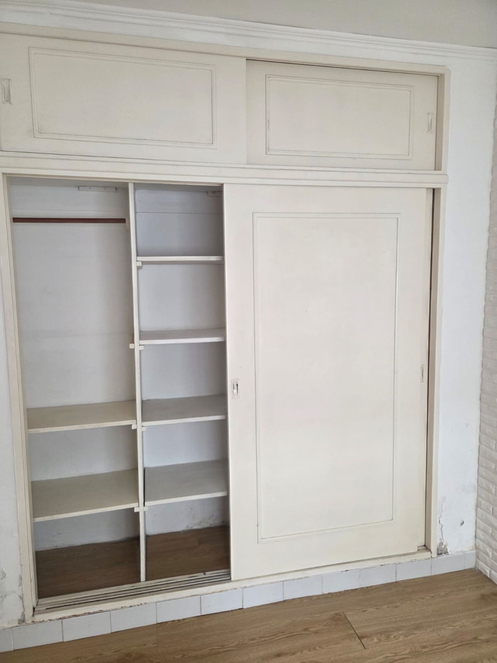 Venta depto 2 amb c/ patio PB bajas exp Olivos