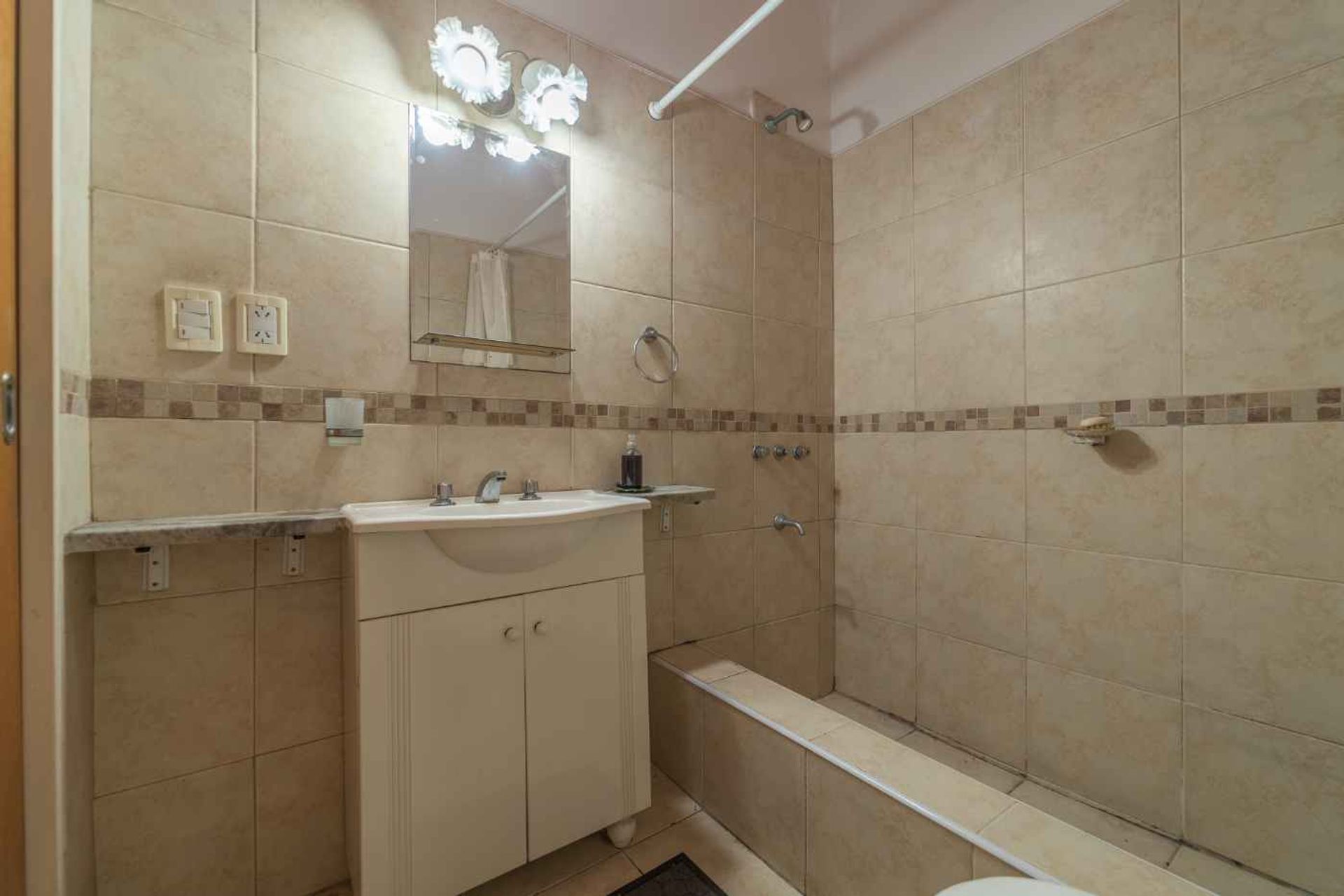 Venta Casa 3 Amb Reciclada Cochera Villa Martelli