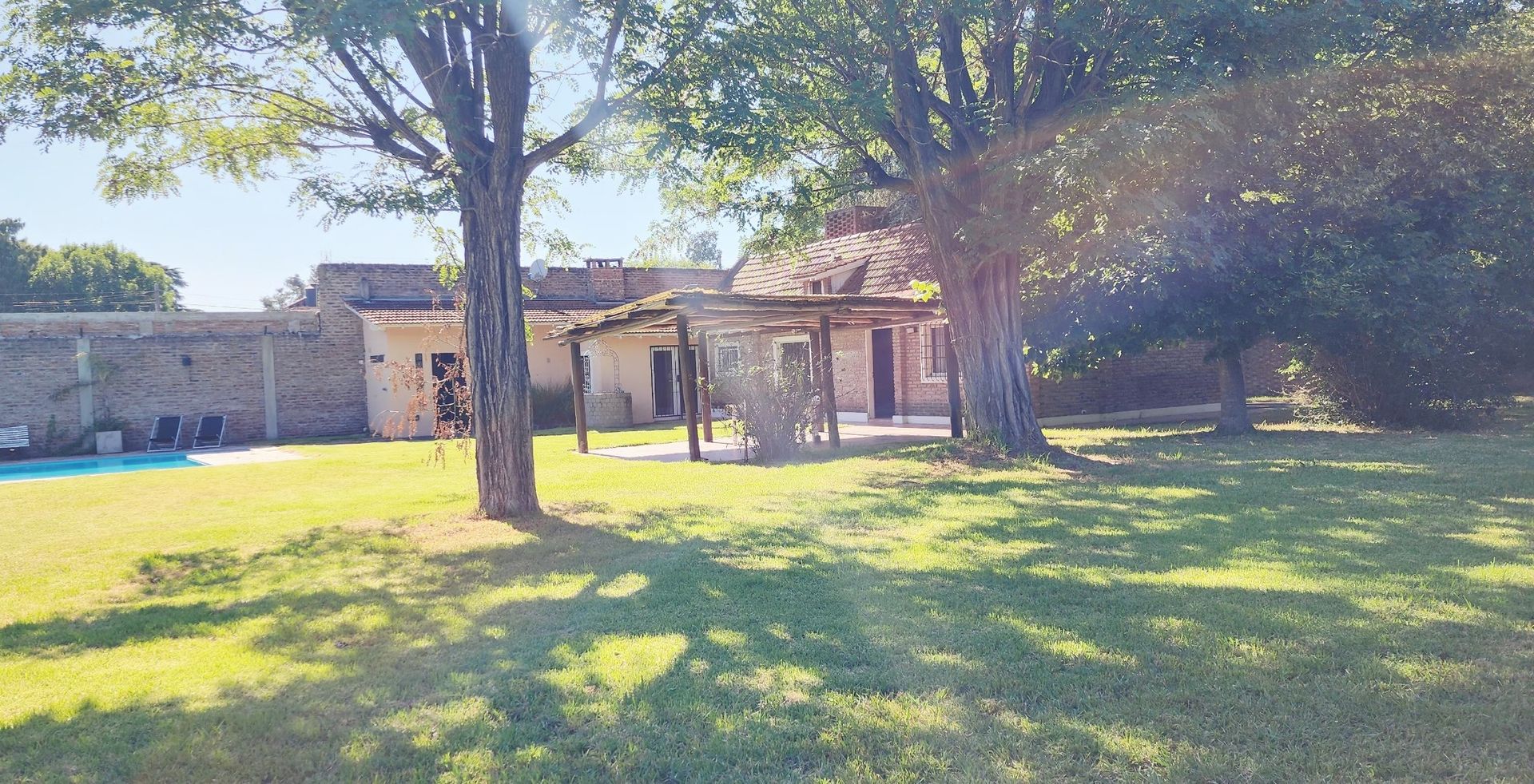 venta casa 4 ambientes pileta parque don torcuato
