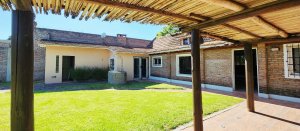 For Sale House 3‑bedroom pool park Don Torcuato