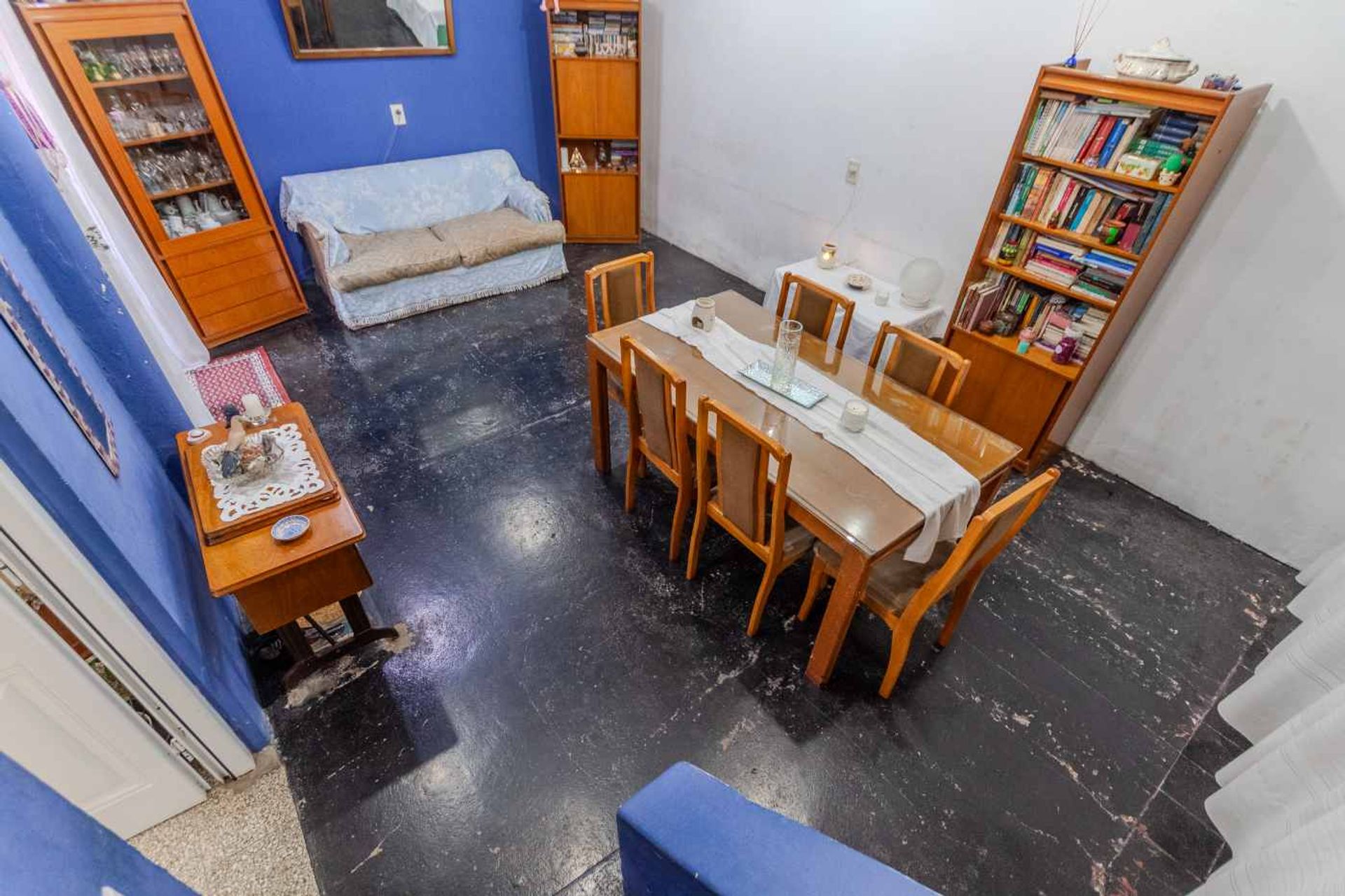 VENTA CASA LOCAL DEPTO APTA CRED. en V. MARTELLI.