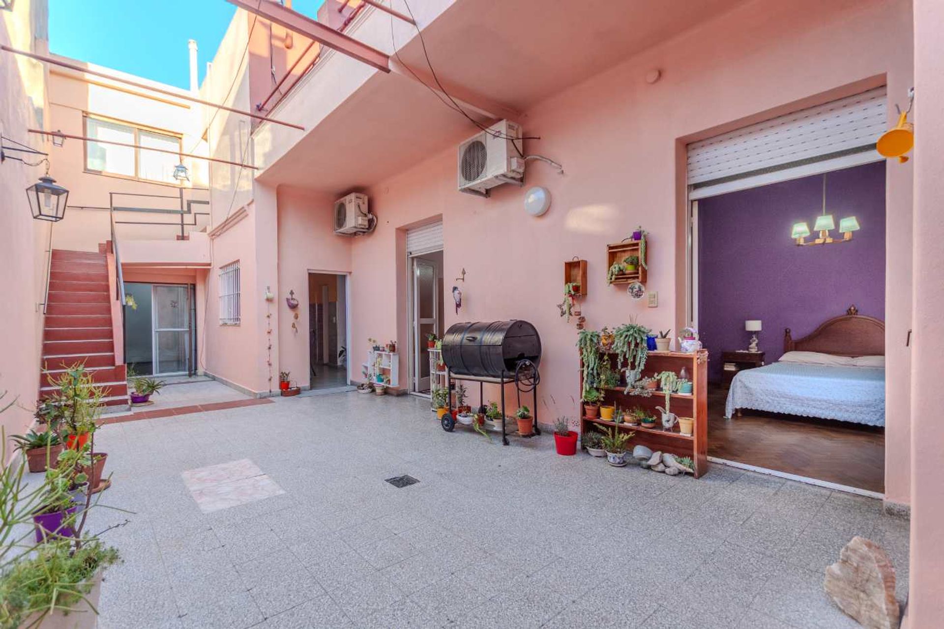 VENTA CASA LOCAL DEPTO APTA CRED. en V. MARTELLI.