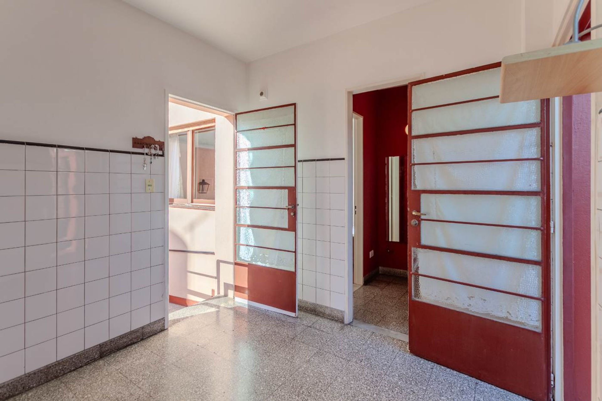 VENTA CASA LOCAL DEPTO APTA CRED. en V. MARTELLI.