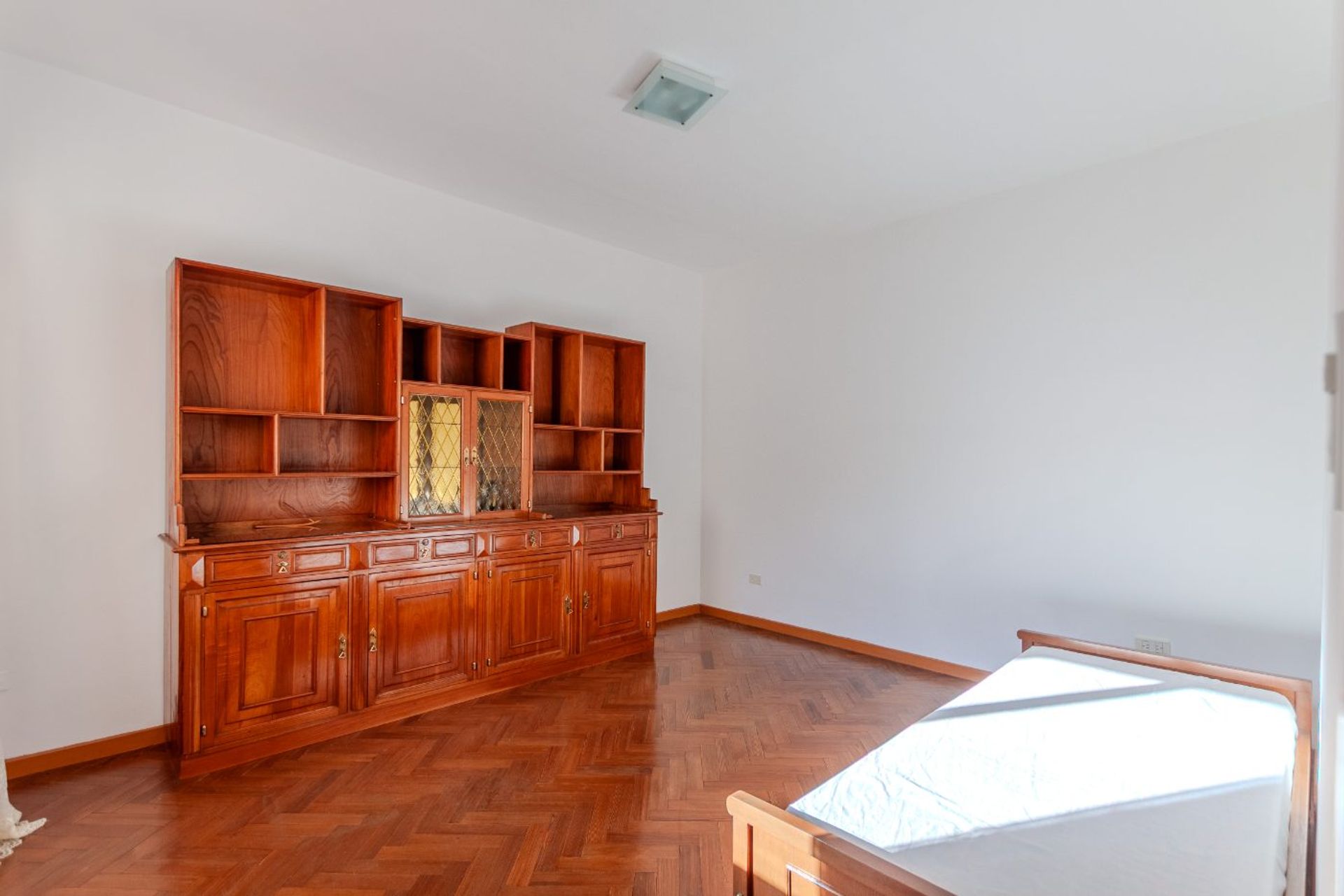 VENTA CASA LOCAL DEPTO APTA CRED. en V. MARTELLI.