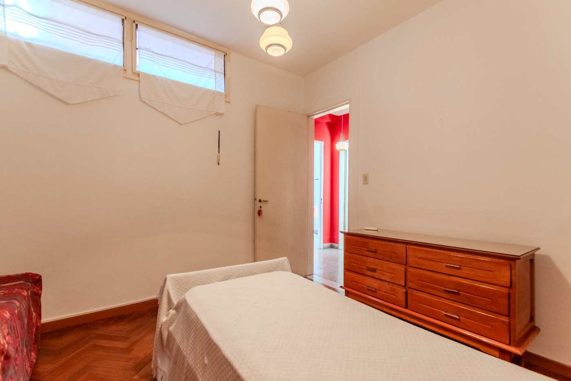 VENTA CASA LOCAL DEPTO APTA CRED. en V. MARTELLI.